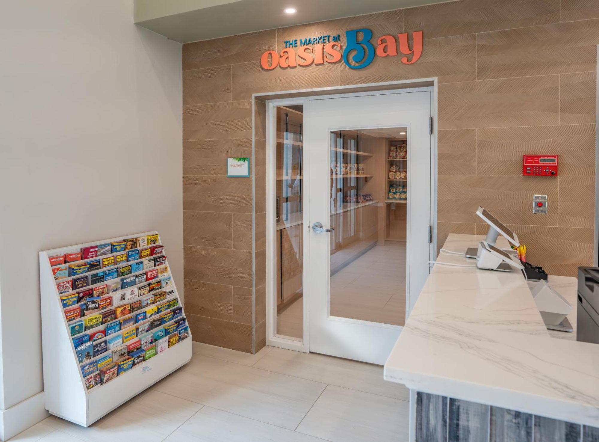 Oasis Bay Suites, Tampa, Busch Gardens, Usf Kültér fotó